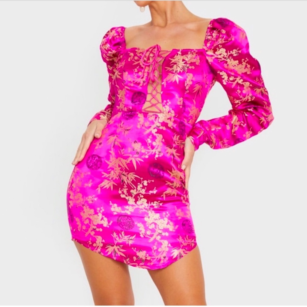 Pretty Little Thing mini dress